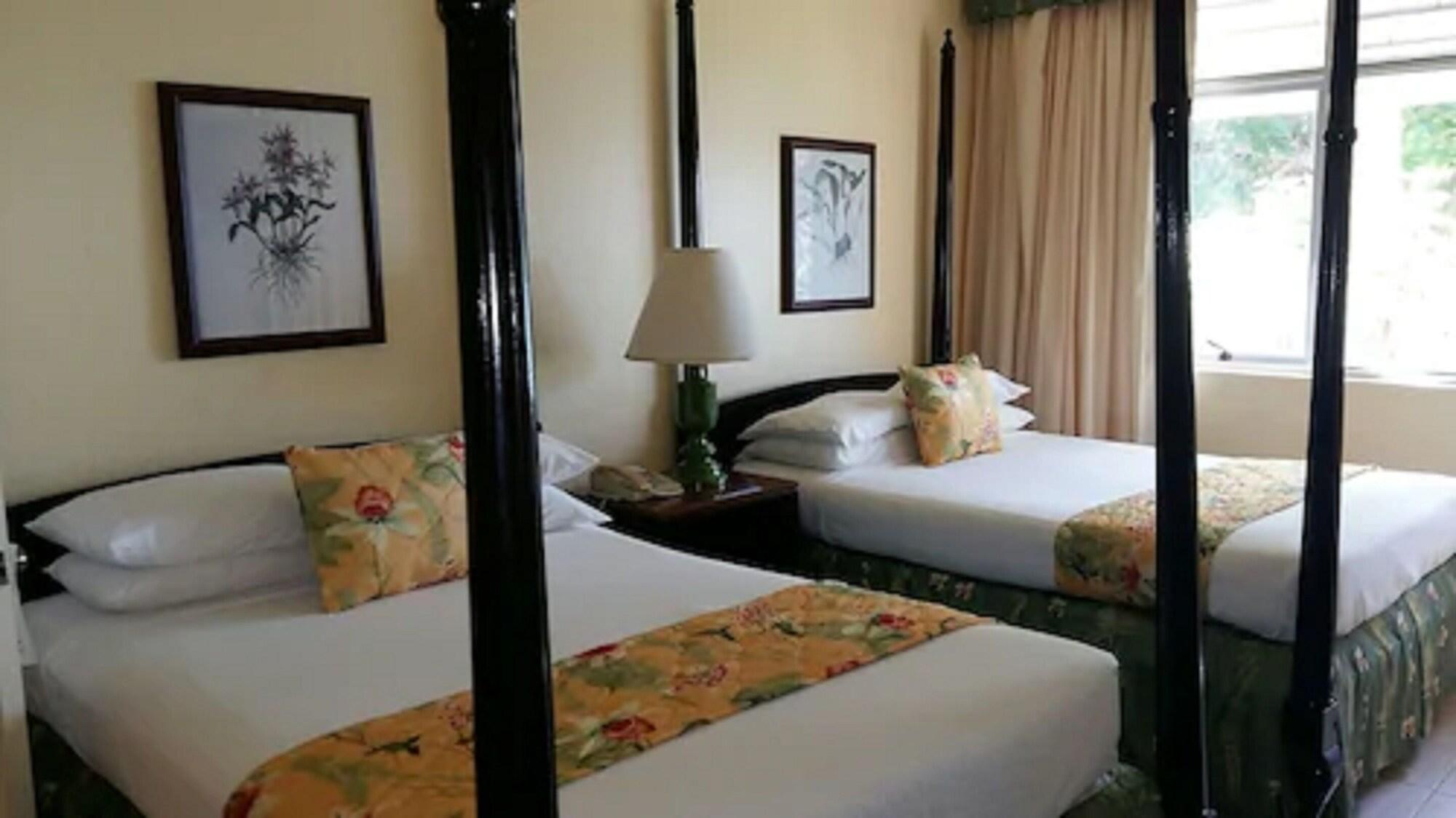 אוצ'ו ריוס Shaw Park Beach Hotel & Spa מראה חיצוני תמונה