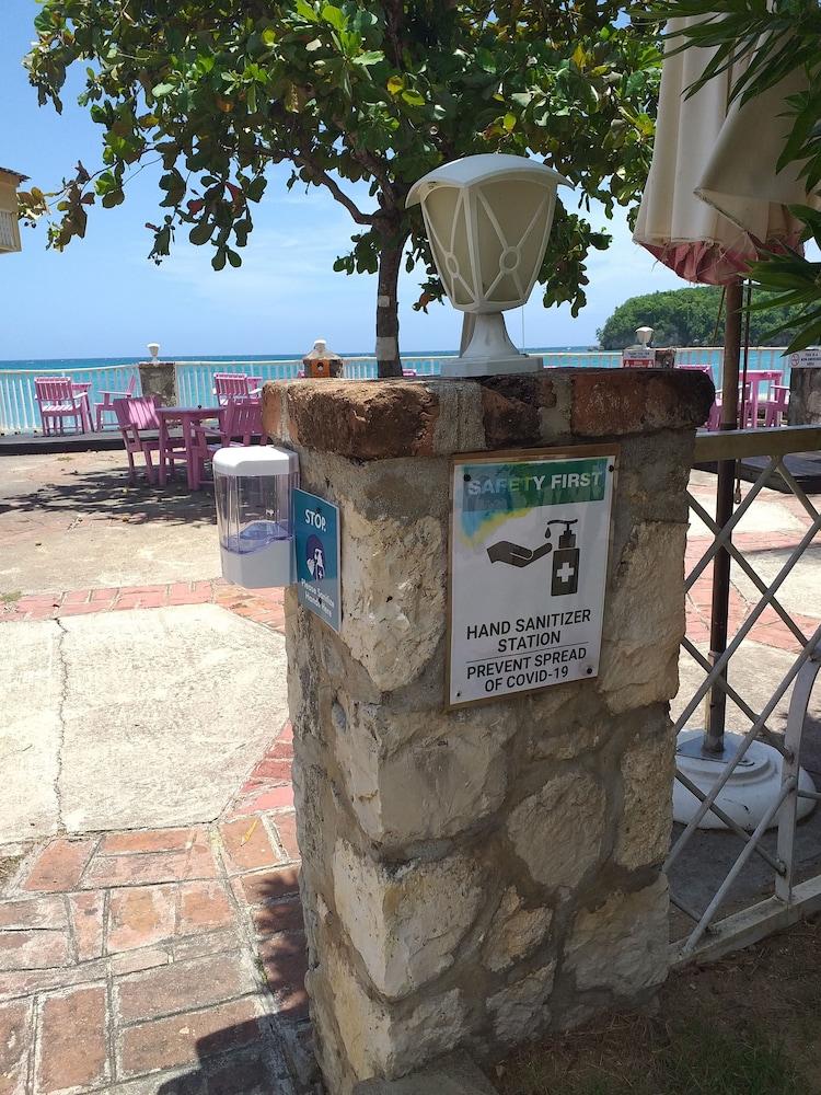 אוצ'ו ריוס Shaw Park Beach Hotel & Spa מראה חיצוני תמונה