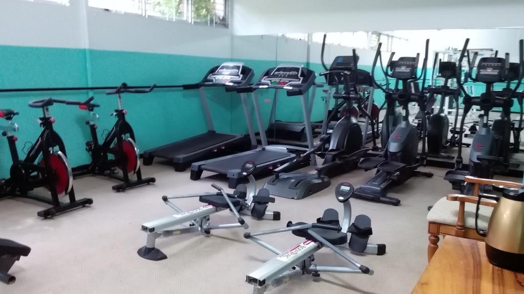 אוצ'ו ריוס Shaw Park Beach Hotel & Spa מראה חיצוני תמונה